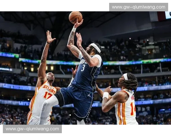 禁区神迹：当安东尼·戴维斯在总决赛G2化身为不可阻挡的“终极兵器”